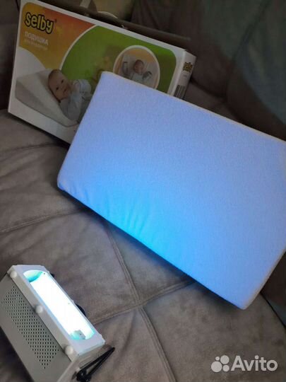 Подушка для младенцев Selby против срыгиваний
