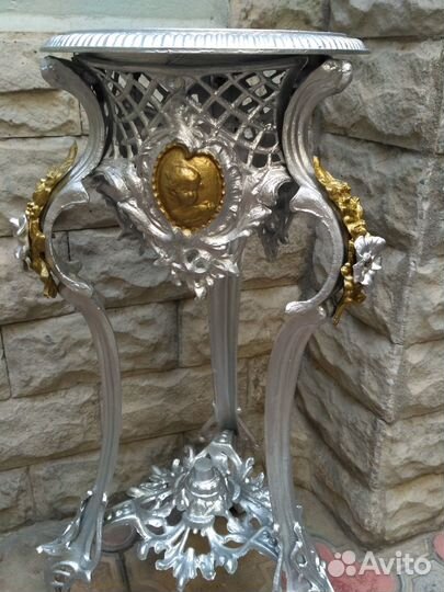 Декоративная подставка