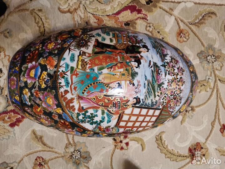 Фарфоровое яйцо Япония