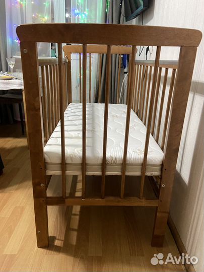 Детская кроватка с матрасом бу