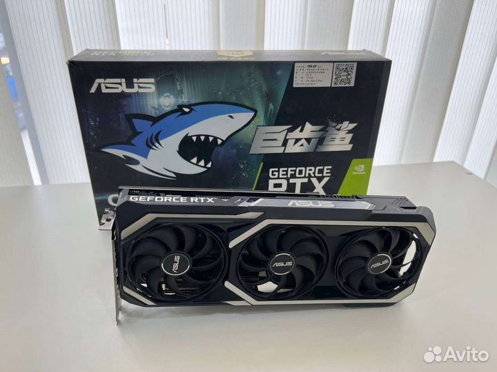 Видеокарта Asus RTX 3070 megalodon