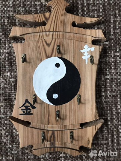 Ключница настенная из дерева