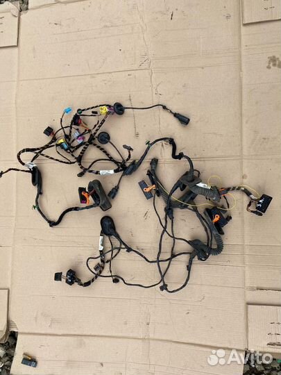 Проводка двери Volkswagen Tiguan 1