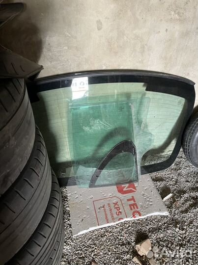 Стекла на Mercedes Benz w213