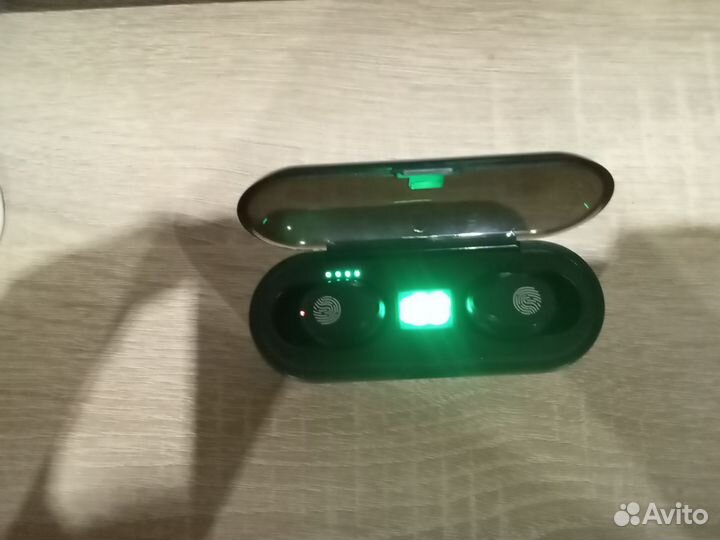 Беспроводные наушники TWS