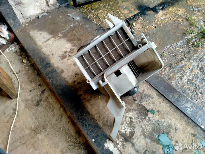 Блок вентилятора печки Mitsubishi Lancer 6