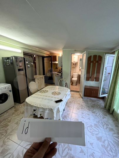 Комната 20 м² в 3-к., 1/2 эт.