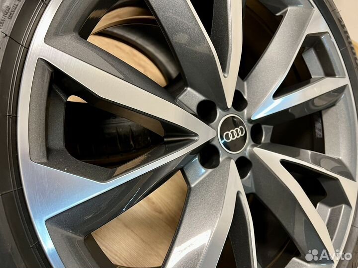 Колеса Audi Q7 SQ7 R21 оригинал зима