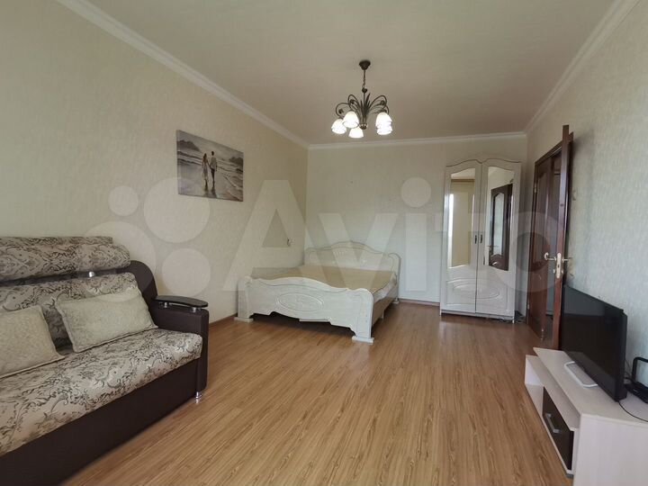 1-к. квартира, 41 м², 8/10 эт.