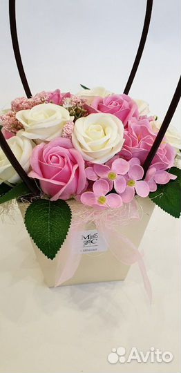 Цветы розы которые не вянут. тюльпаны на 8 марта