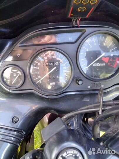 Продам мотоцикл Kawasaki zzr 1100-2