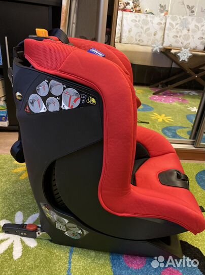 Детское автокресло до 18 кг chicco oasys 1