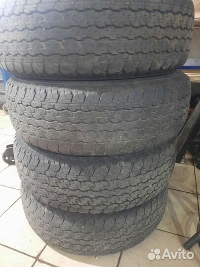 Bridgestone Dueler H/T 255/70 R15