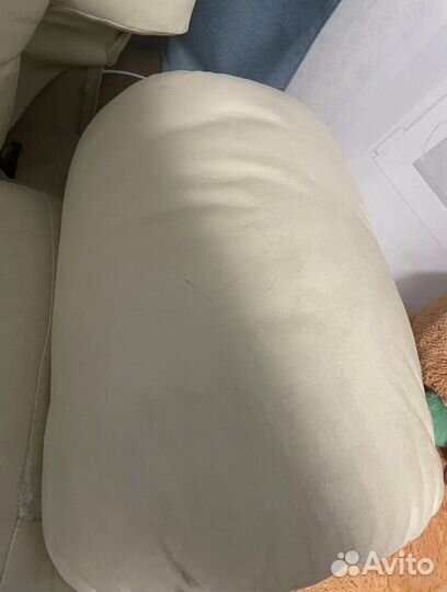 Кожанное кресло