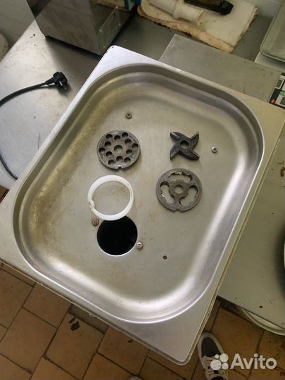 Мясорубка электрическая промышленная