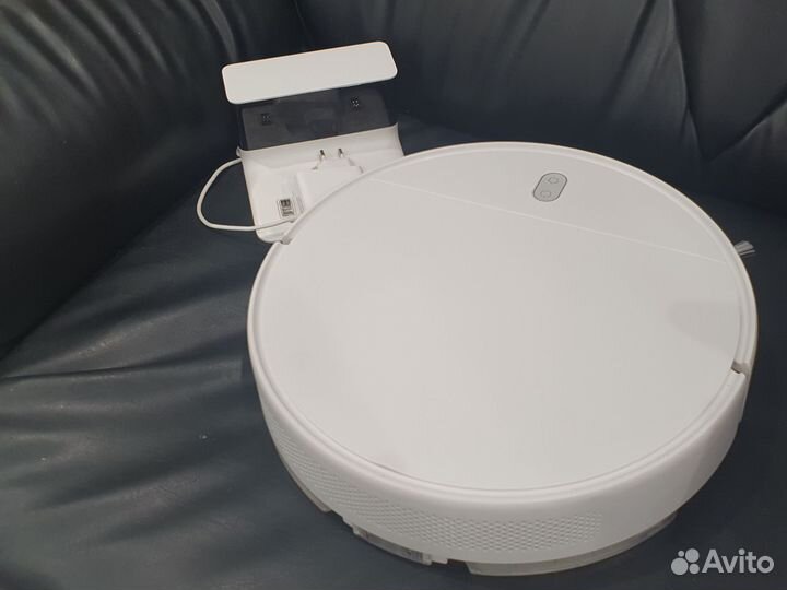Робот пылесос xiaomi Mi Robot Vacuum-Mop Essential