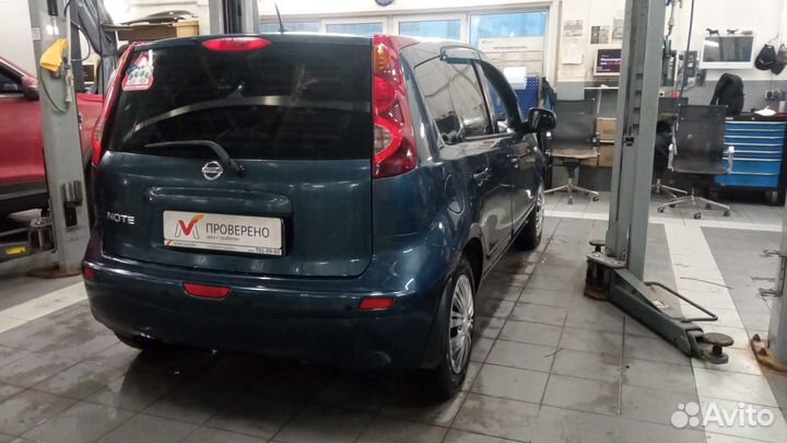 Nissan Note 1.6 AT, 2013, 215 871 км