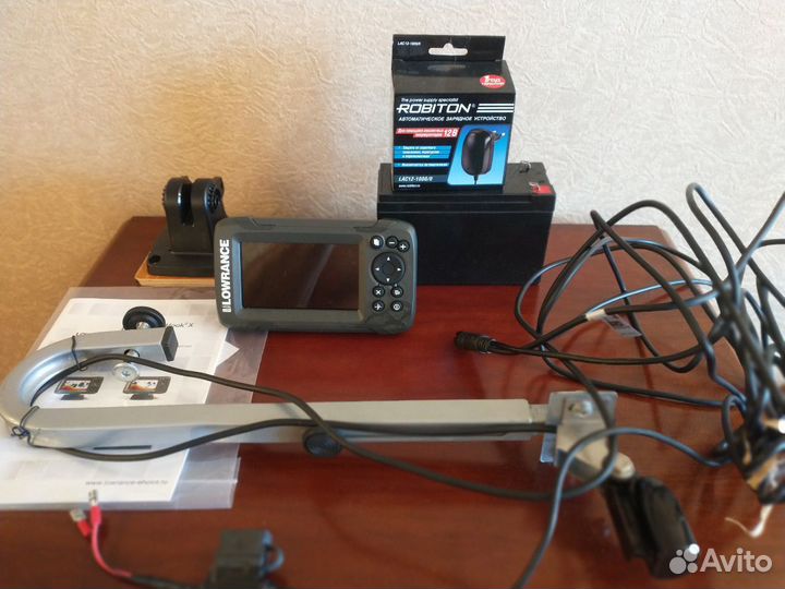 Эхолот lowrance hook2 4x