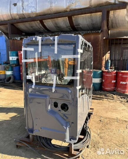 Кабина hitachi ZX 200-5G 330-5G