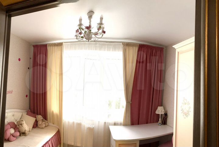 2-к. квартира, 70 м², 9/17 эт.