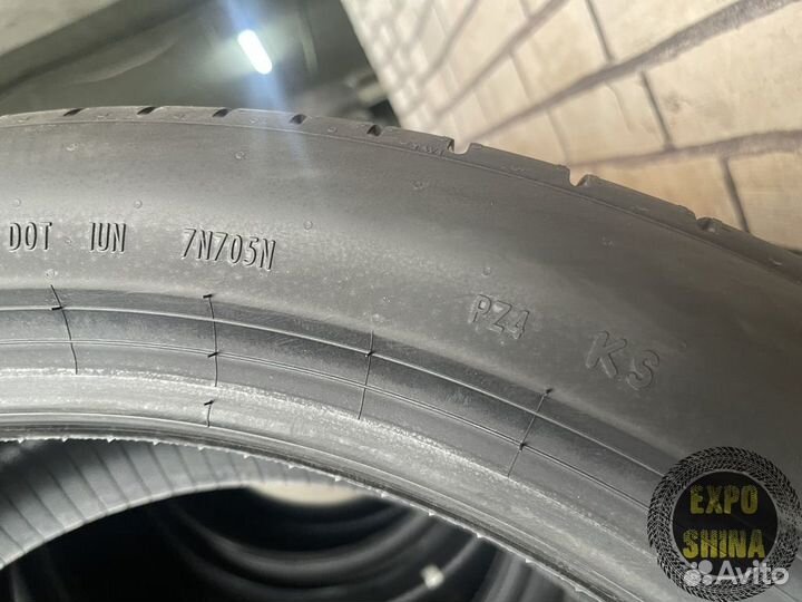 Pirelli P Zero PZ4 275/40 R22
