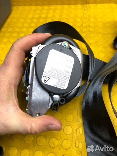 Ремень безопасности передний правый Volkswagen