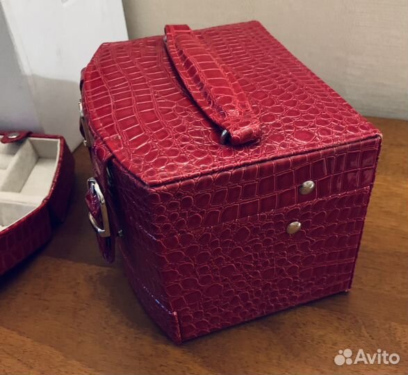 Шкатулка для украшений