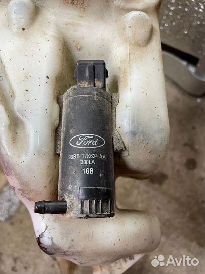 Бачок омывателя Ford Focus 1 Usa