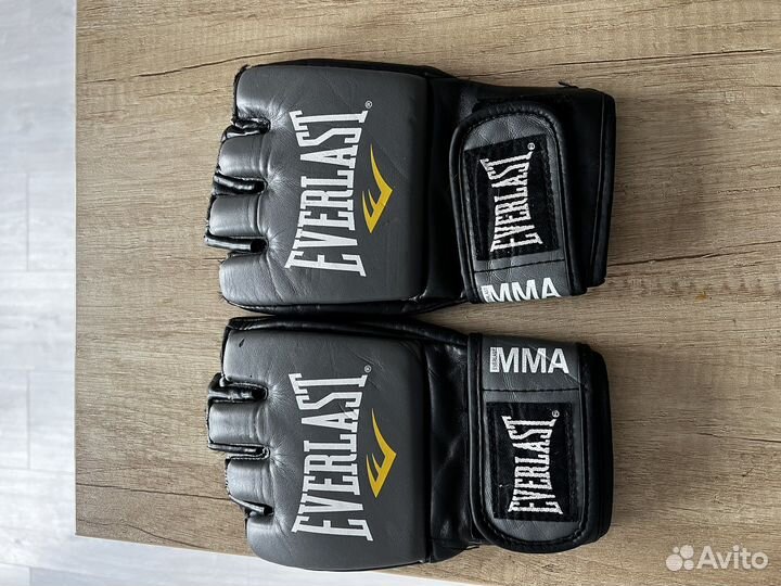 Перчатки для mma