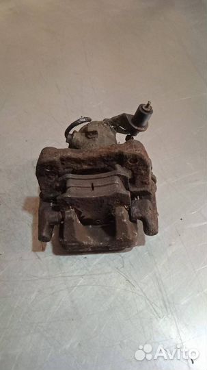 Суппорт тормозной задний правый Peugeot 307 2003