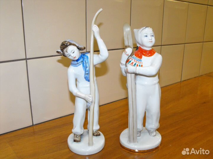 Статуэтки лфз Лыжники