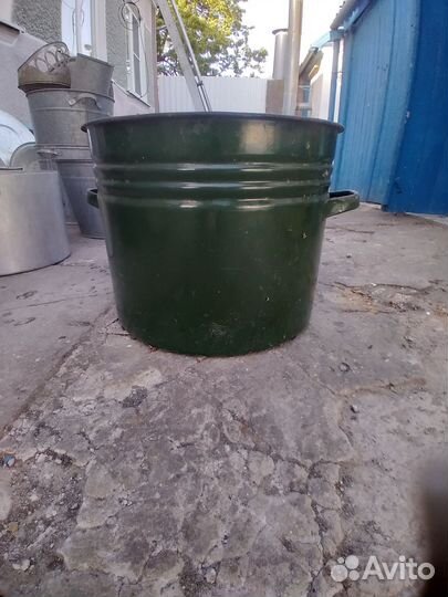 Кастрюля эмалированная и алюминиевая