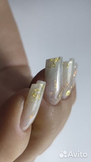 Маникюр, педикюр и наращивание ногтей