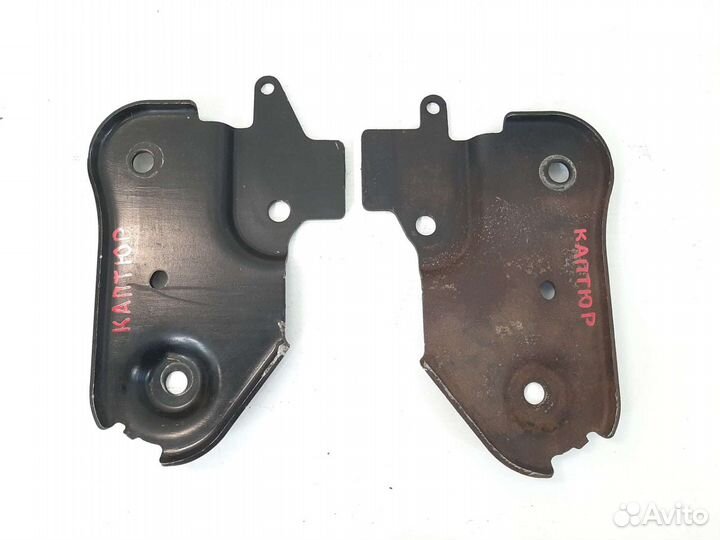 Кронштейн крепления подрамника Рено Каптюр