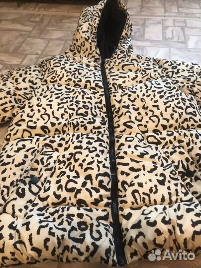 Куртка женская новая 36 размер