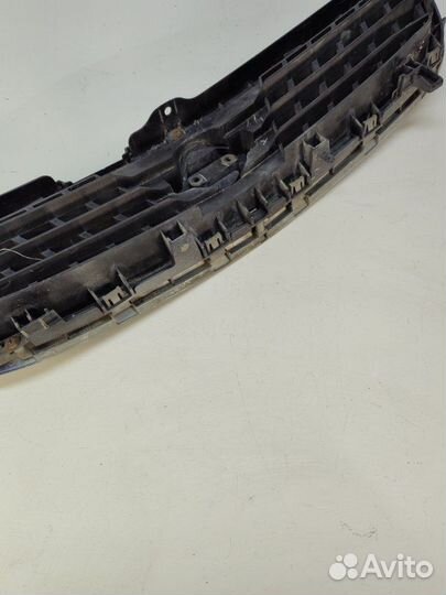 Решетка радиатора передняя Nissan Sunny 1999