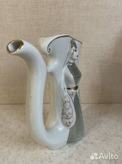 Фарфоровые статуэтки