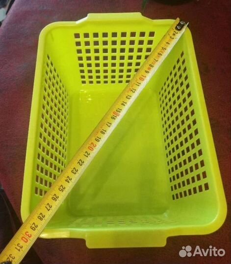 Удобные пластиковые ёмкости для хранения различных