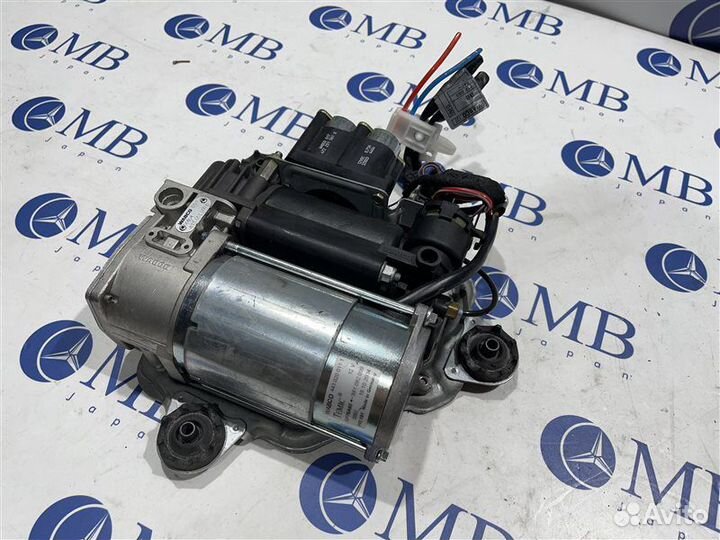 Компрессор подвески Bmw X5 E53 N62B44 2005