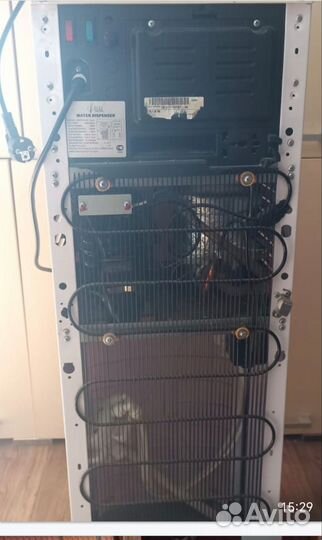 Кулер для воды