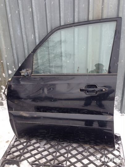 Митсубиси паджеро 4, 2008г. Двери