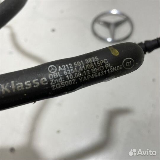 Трубка расширительного бачка Мерседес w212