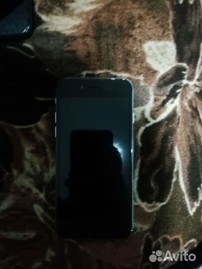 iPhone 6S, 16 ГБ