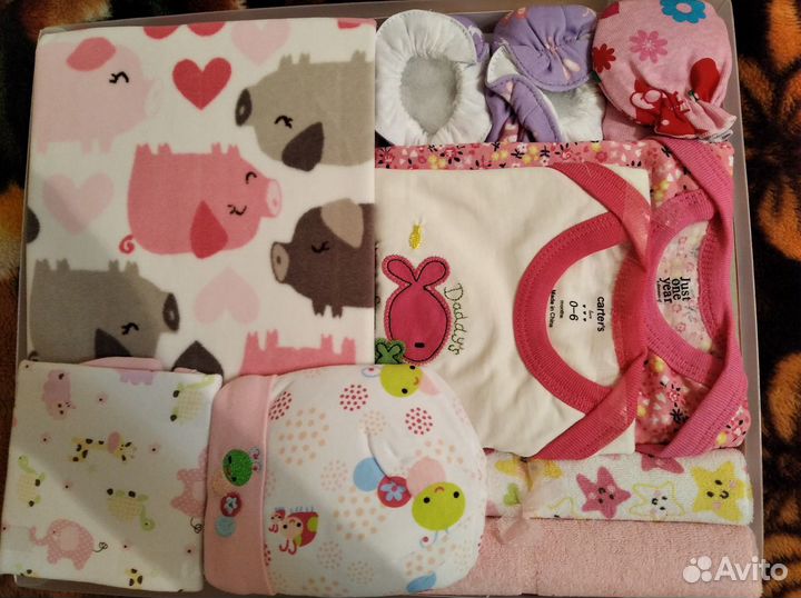 Набор для новорожденных новый (для девочки)