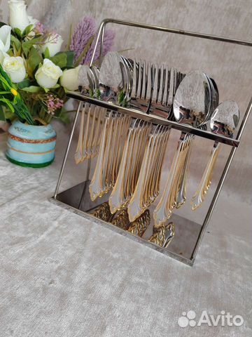 Набор столовых приборов на 12 персон