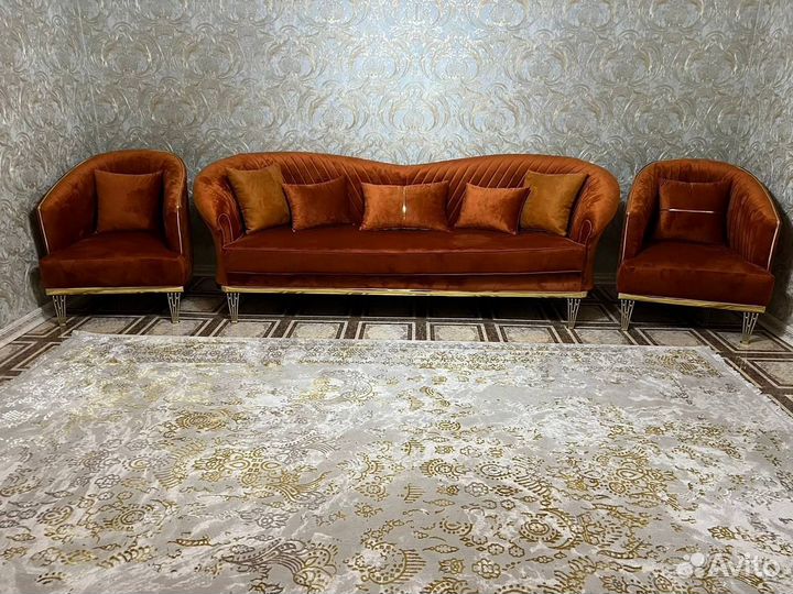 Мягкая мебель диван и кресла