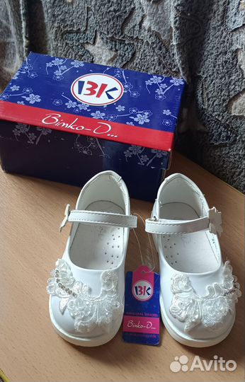 Туфли для девочки новые