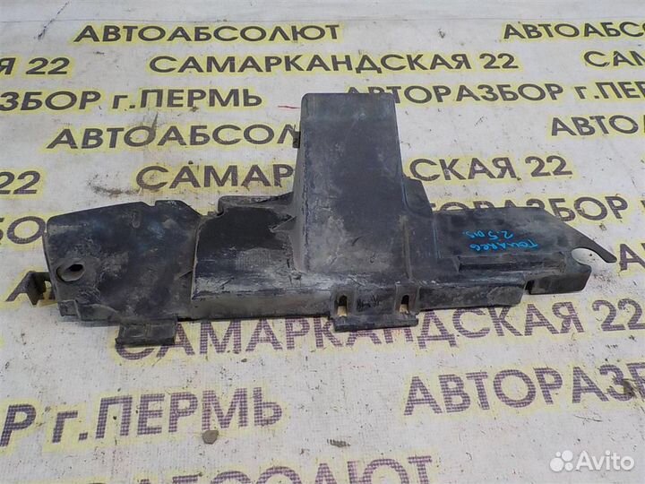 Воздуховод радиатора правый Volkswagen Touareg I