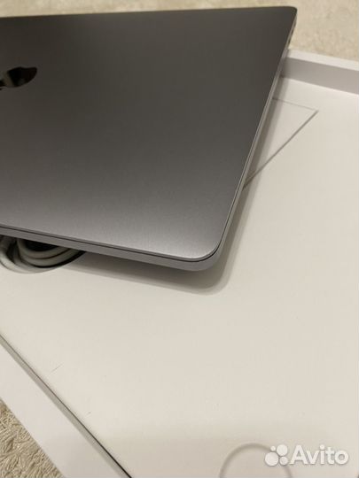 Macbook pro 16 2019 i7