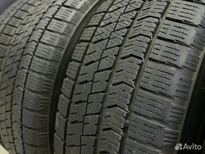 Bridgestone Blizzak VRX2 205/60 R16 92Q